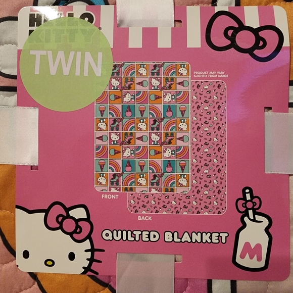 Hello Kitty Twin Size Quilted Reversible All Over Print Ice Cream Blanket - Picture 2 of 6